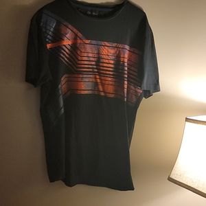 Calvin Klein t shirt